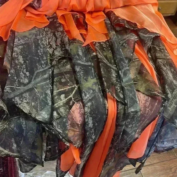 Tiffany design size 4 camouflage and orange formal dress . So unique! - Picture 6 of 10